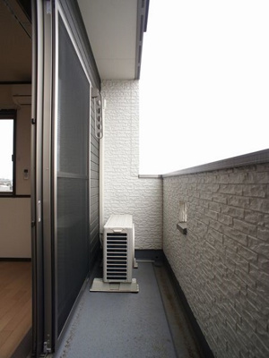 【バルコニー】 | パルティールメゾンⅡ | 日当たり良好！お洗濯物がたくさん干せます♪