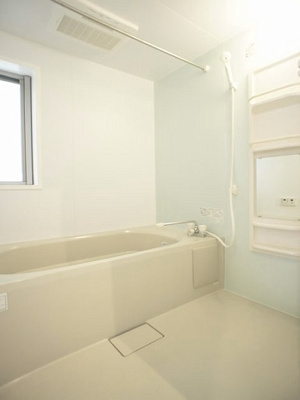 【浴室】 | パルティールメゾンⅡ | 足を伸ばして入れる一坪タイプの魅力的なバスルームです♪