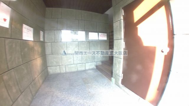 【エントランス】 | レインボーエム