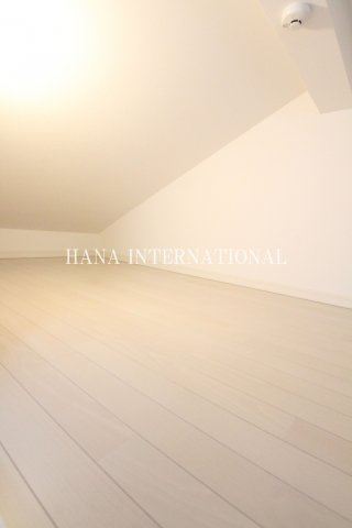 【寝室】 | Amitie Ojikamiya