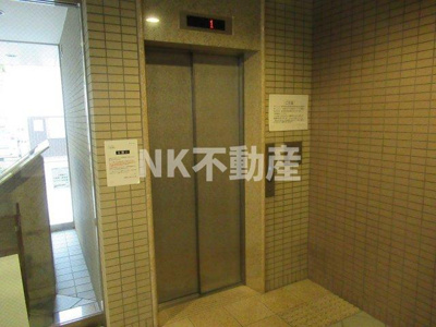 【ロビー】 | レシェンテオクノ（八戸ノ里賃貸） | エレベーターです