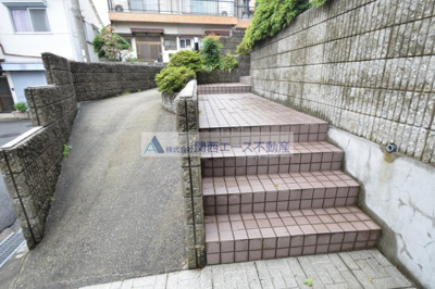  | トゥ・レ・ジュ―