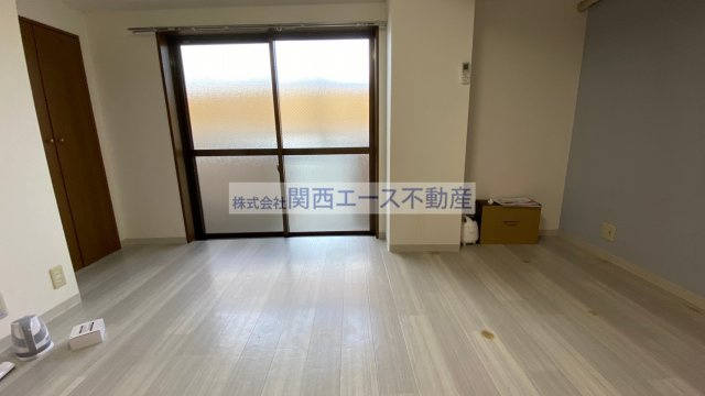  | トゥ・レ・ジュ―