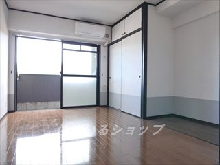 Ｋ-６の居間・リビング