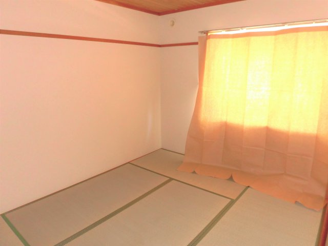 プレアール大垣東前の和室