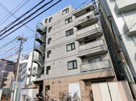 ラ・トゥール国立の画像