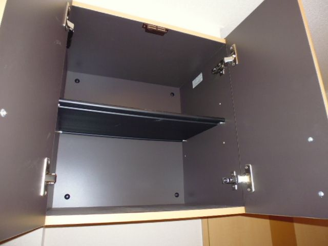 ヴィーブライトの玄関|シューズボックス（上）