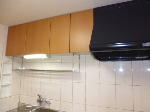 さくらガーデンのキッチン|吊戸