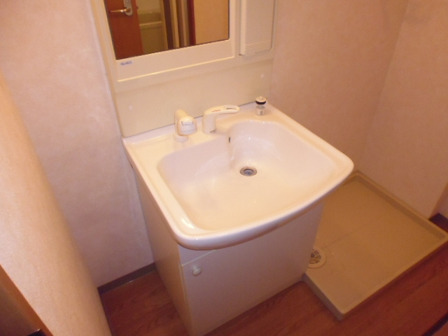 さくらガーデンの独立洗面台|洗髪洗面化粧台