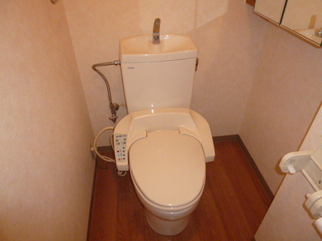 ブルトゥムのトイレ|温水洗浄便座