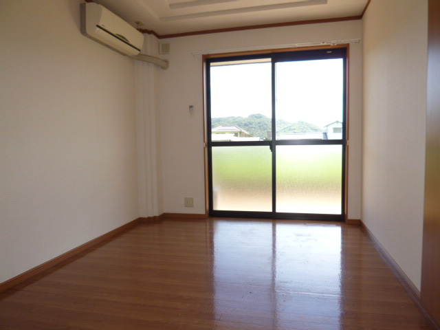 ブルトゥムの洋室|６.３帖