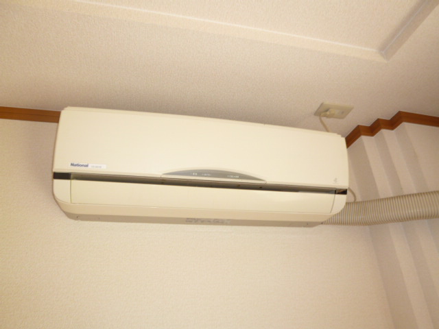 ブルトゥムの内装|エアコン