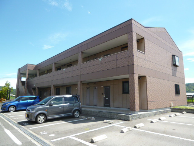 ブルトゥムの外観