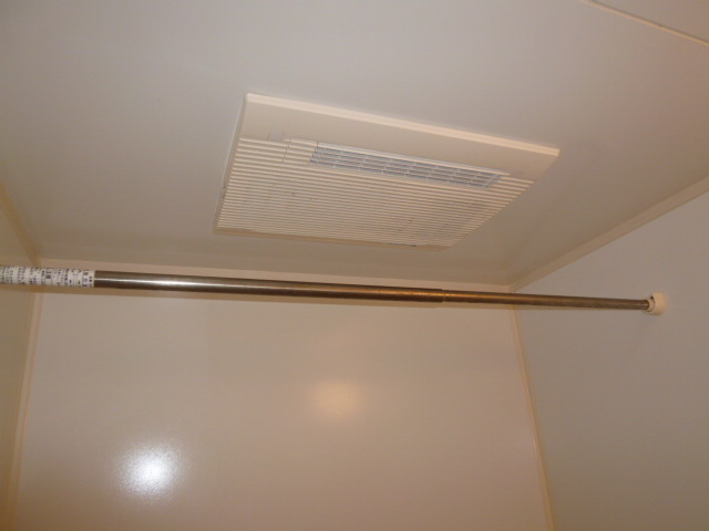 ブルトゥムの浴室|浴室乾燥機