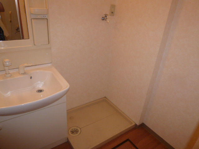 ブルトゥムのその他|室内洗濯機置き場