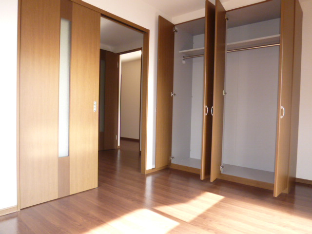 アルファの洋室|６.１帖