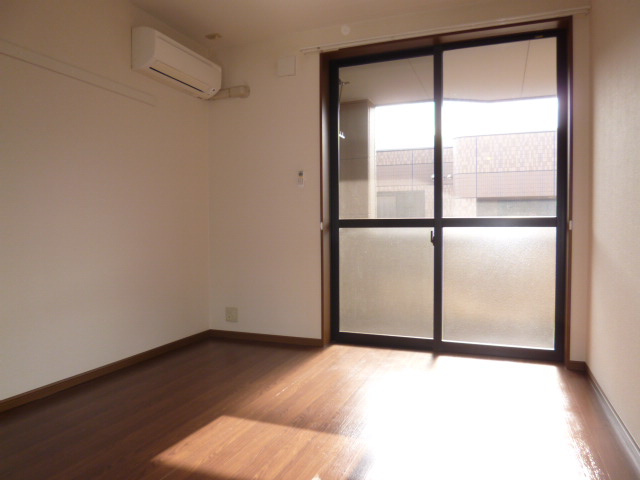 アルファの寝室|６.３帖