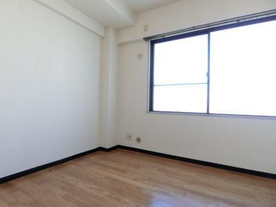 【洋室】 | ルミエール梅北マンション