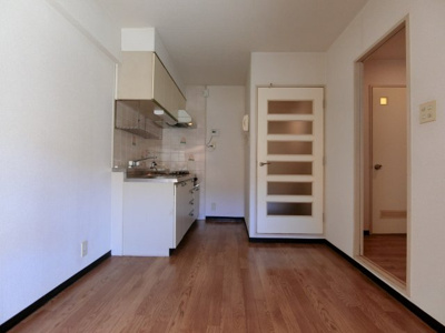 【居間・リビング】 | ルミエール梅北マンション