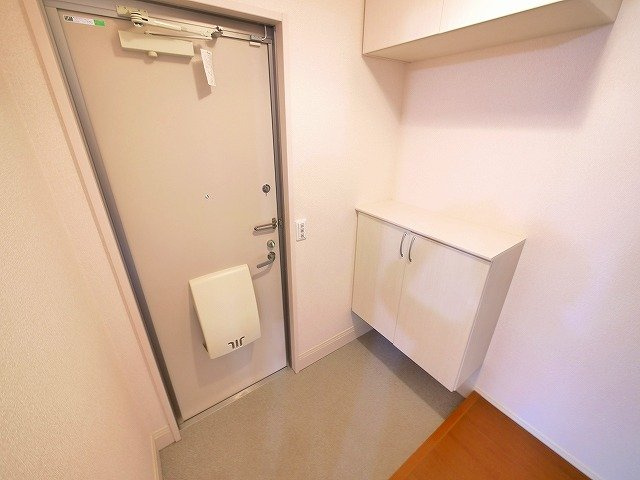 アウスレーゼ　Ａ棟の玄関|ゆったりとした玄関です