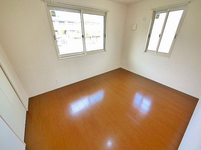 アウスレーゼ　Ａ棟の寝室|落ち着いた色調の洋室です