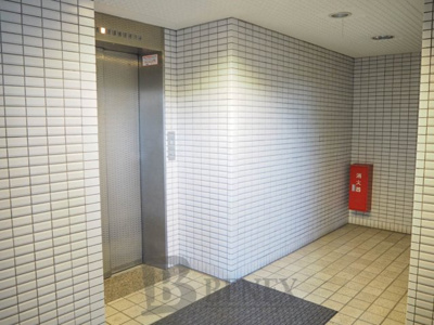 【エントランス】 | リエール若松町 | リエール若松町のエントランス