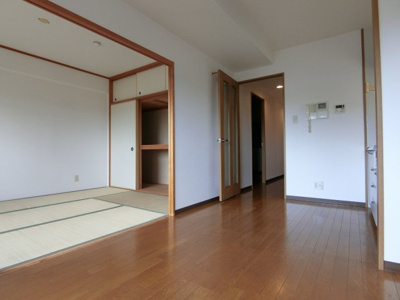 【内装】 | COTSWOLDS（コッツウォルド）