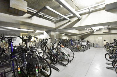 【その他共用部分】 | エクステ山下公園クレイドルタワー | 駐輪場