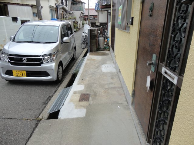 谷八木戸建の駐車場