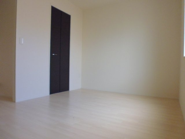 サンライズ亀甲Ⅲの寝室|洋室