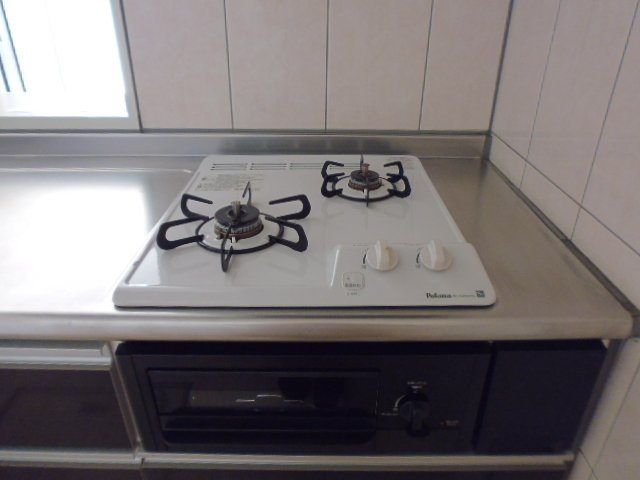 サンライズ亀甲Ⅲのキッチン|２口ガスコンロ