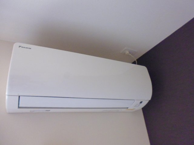 サンライズ亀甲Ⅲの設備|洋室エアコン