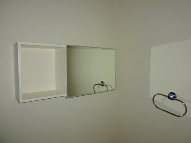 サンライズ亀甲Ⅲの収納|トイレ棚