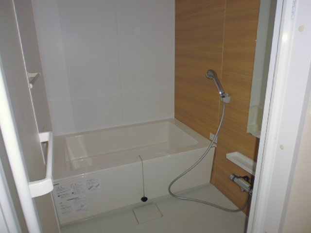 サンライズ亀甲Ⅲの浴室