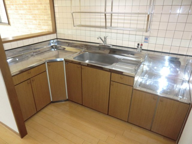 新大阪ファミール西館のキッチン