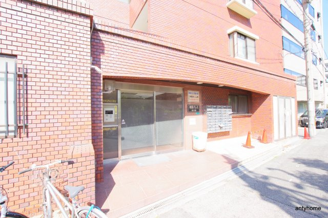 有馬パレス新大阪　仲介手数料無料のエントランス