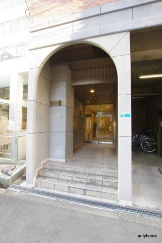 ヴェローノ新大阪南　仲介手数料無料のエントランス