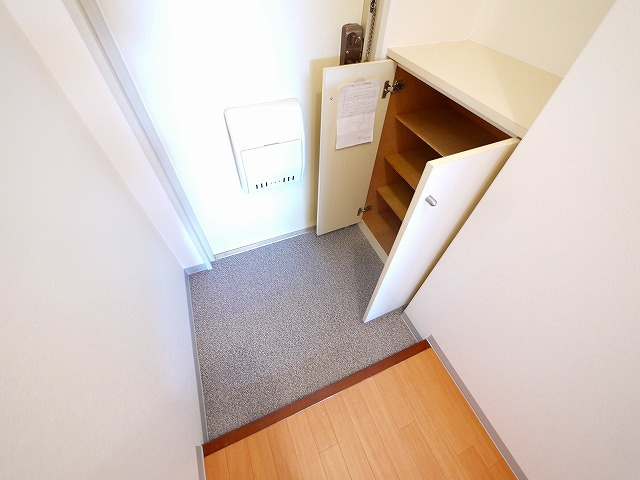 杉ヶ町ビルの玄関|きれいな玄関です