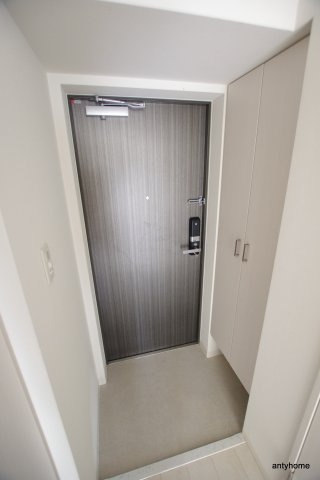 エスリード京橋グレイス　仲介手数料無料の玄関