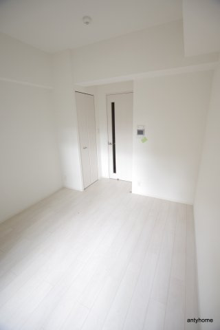 エスリード京橋グレイス　仲介手数料無料の居間・リビング