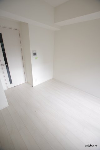 エスリード京橋グレイス　仲介手数料無料の洋室