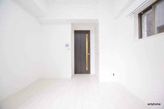 エスリード京橋グレイス　仲介手数料無料の洋室