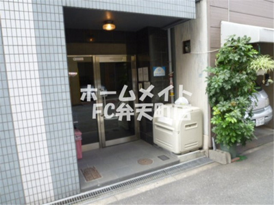 【エントランス】 | ソレイユ朝潮 | 清潔なエントランスです