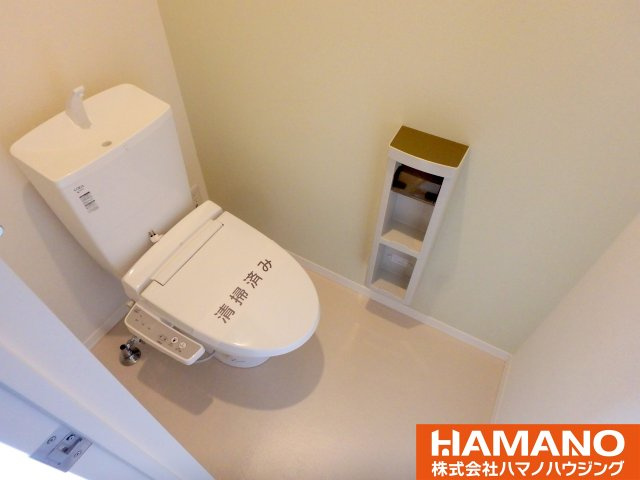 ルミエールのトイレ|ゆったりとした空間のトイレです