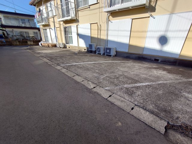 M-Flat牛久の駐車場