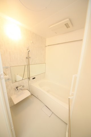 ルミエールASUKAの浴室