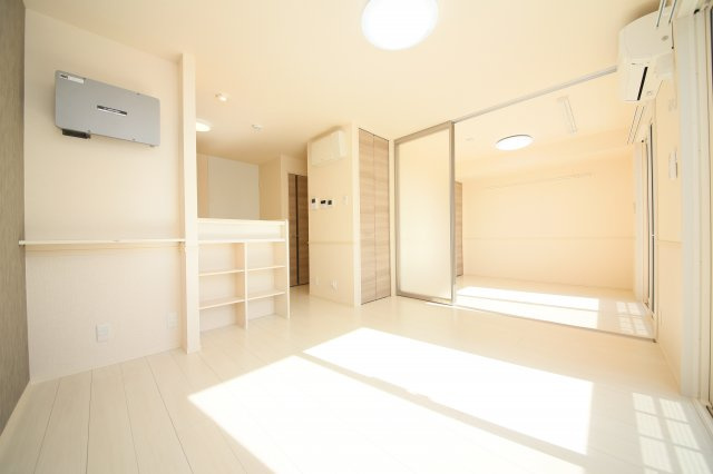 ルミエールASUKAの居間・リビング