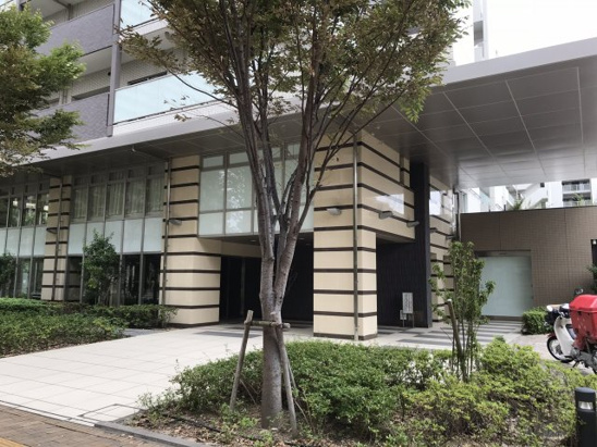 【エントランス】