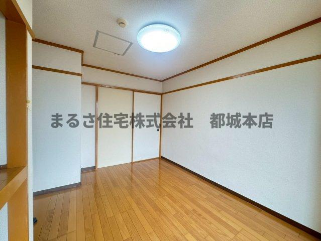 エムズ牟田の洋室