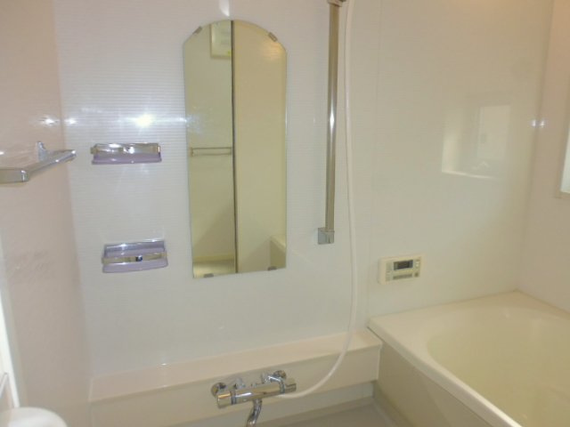 プロスペリーテＡの浴室